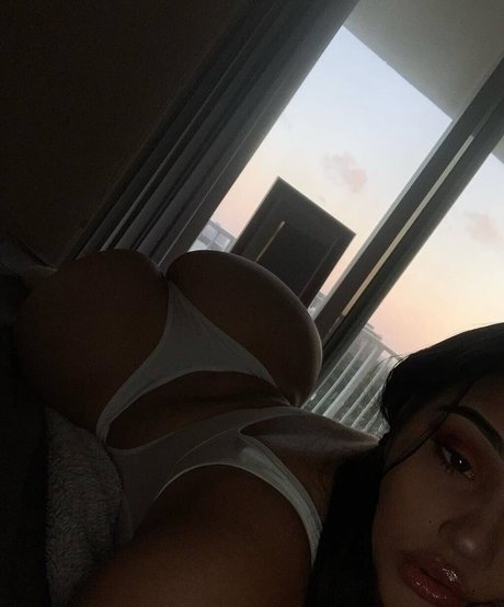 MulanVuitton actrice porno photos