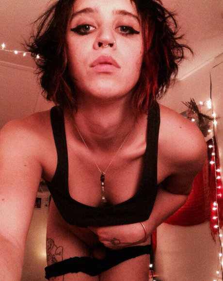 Adi Lockheart modèle gratuit photo