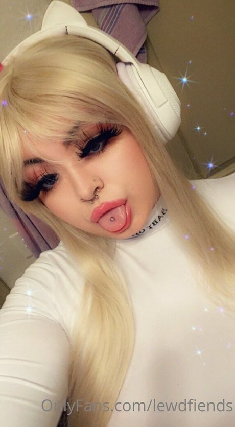 Lewdfiends art de star du porno img