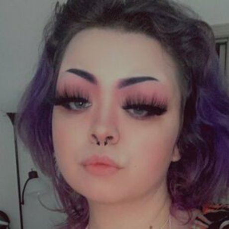 Lewdfiends jolie star du porno archive