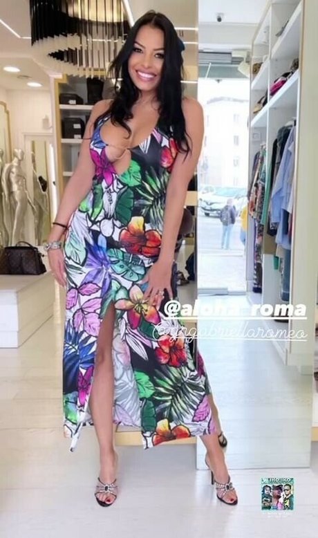 petite ébène onlyfans jolie et gratuite galeries