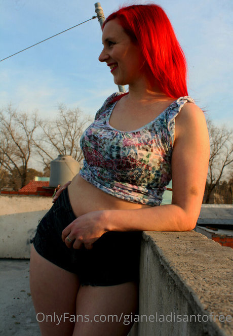 gianeladisantofree nus étoiles des photos