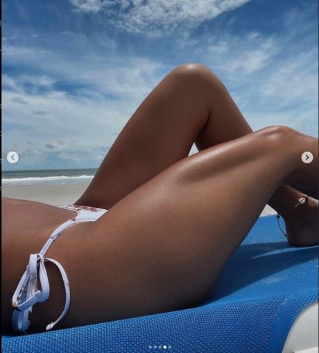 fellation transexuelle onlyfans nue en haute qualité image