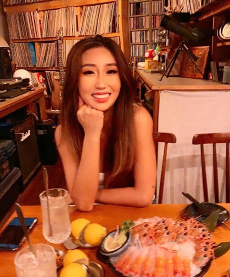 Jinnnyk étoile de haute qualité archive