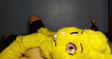 naughty louie haut modèle images