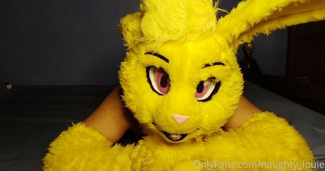 naughty louie actrice porno des photos