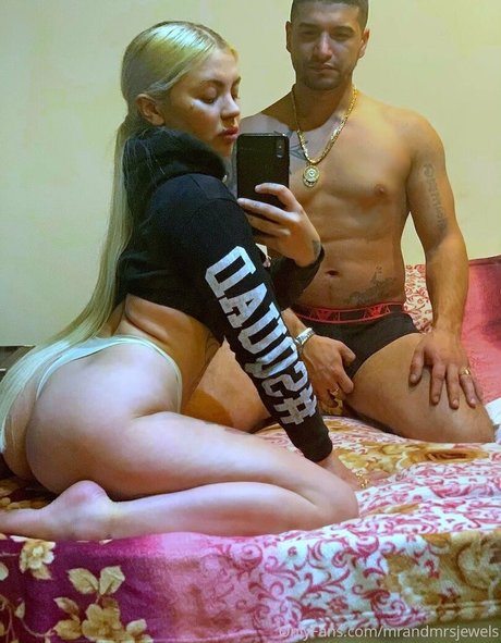 mrandmrsjewels sexe star photo