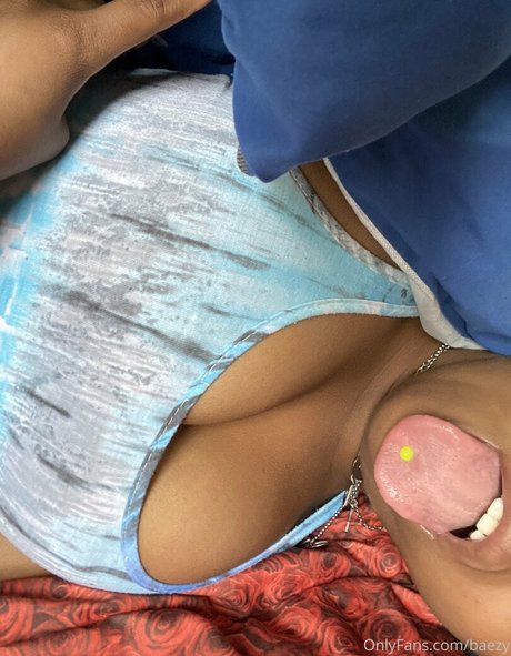 baezy étoile érotique photos