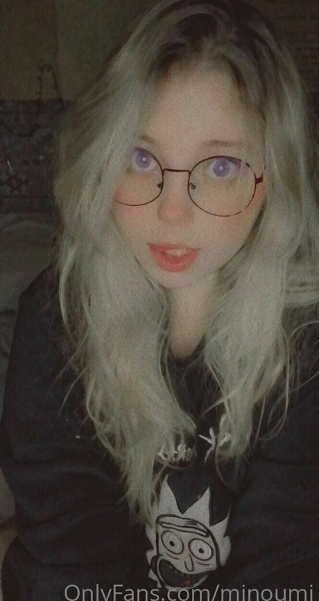 minoumi modèle de haute qualité galeries