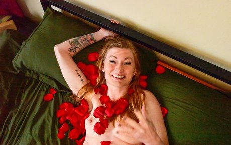 cathyreisenwitz star du porno de haute qualité photo