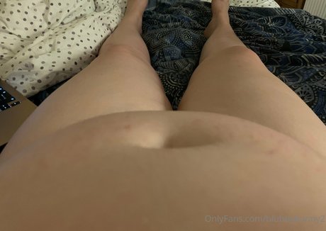 blubbybunny2 modèle xxx archive