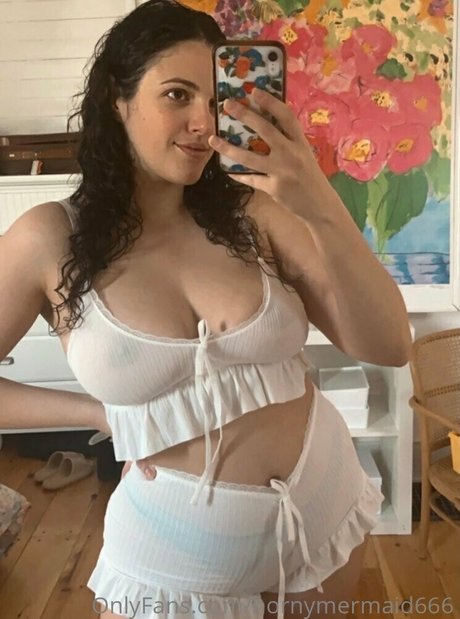 hornymermaid666 actrice parfaite des photos