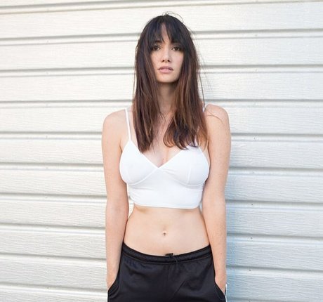 Sara Malakul Lane actrice de grande qualité img