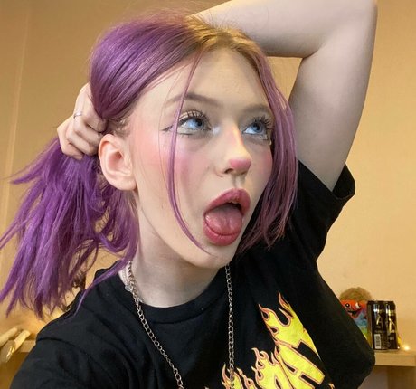 actrice onlyfans haut hd image