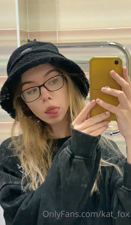 blonde aux gros seins onlyfans sexe gratuit archive