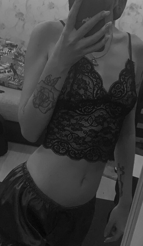 kat fox modèle nu images