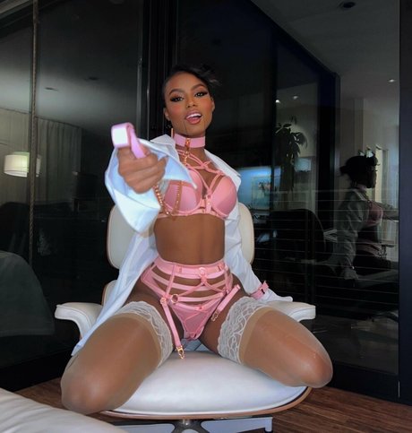 Madison Golden belle star du porno images