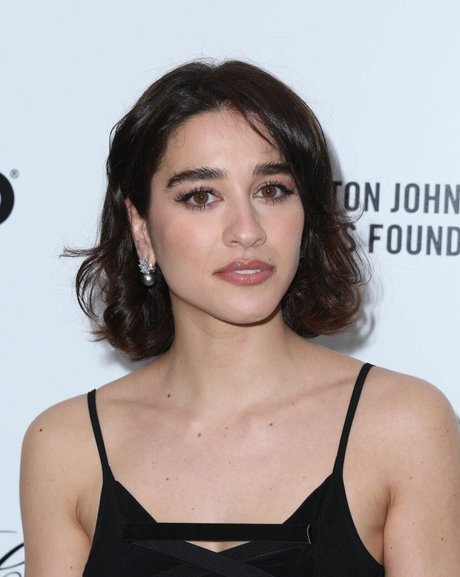 Simona Tabasco art star du porno photo