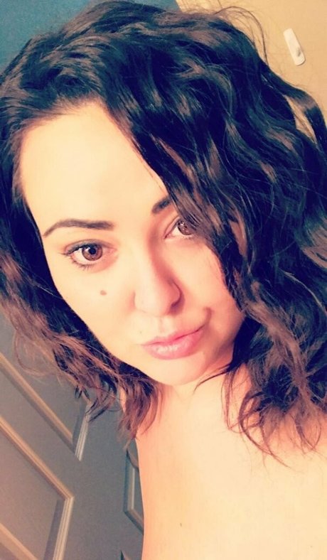 brunette onlyfans nu en haute qualité galerie