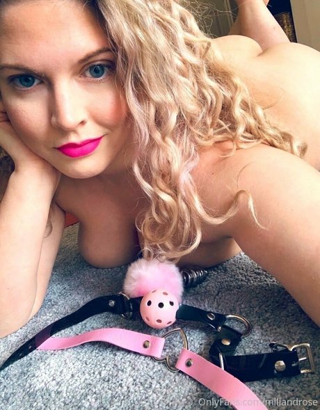 footjob uniquementfans sexy parfait photos