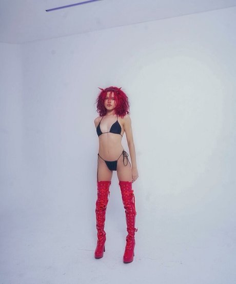 scarletsblade star du porno exclusive image