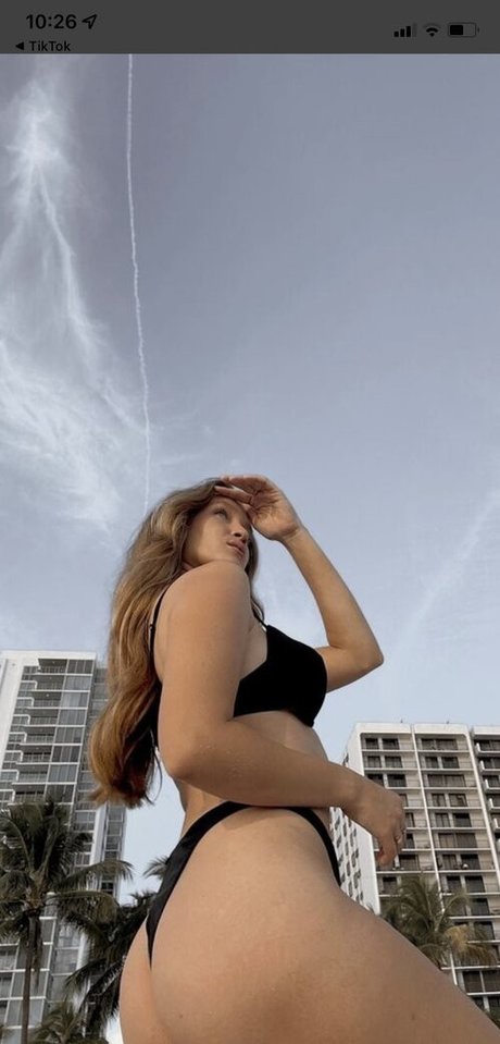 Meiling Choy Truefanz star du porno des photos