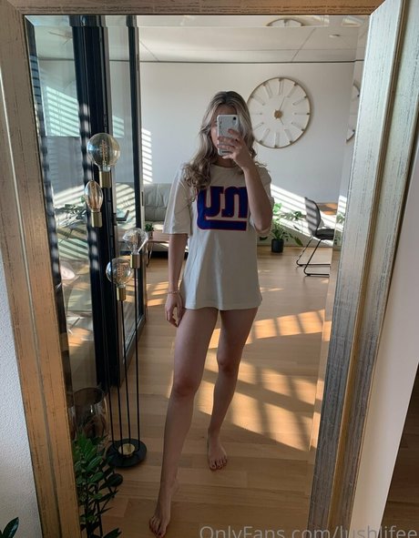 lushlifee modèle joli image