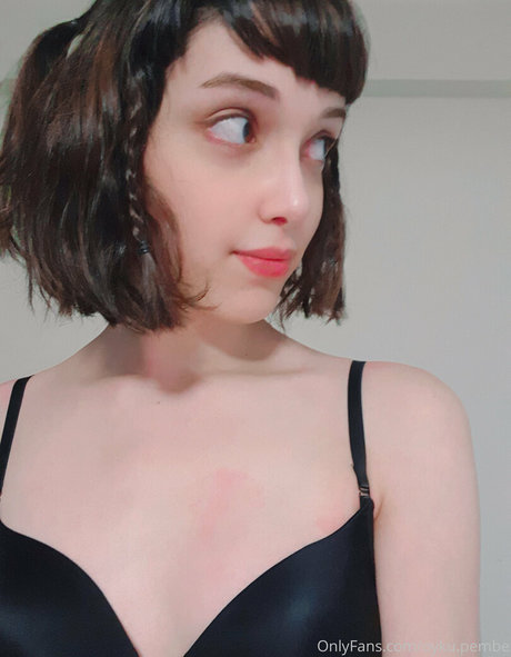 oyku pembe actrice pornographique galerie