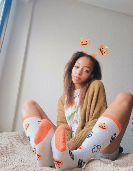 petite ébène onlyfans art supérieur des photos