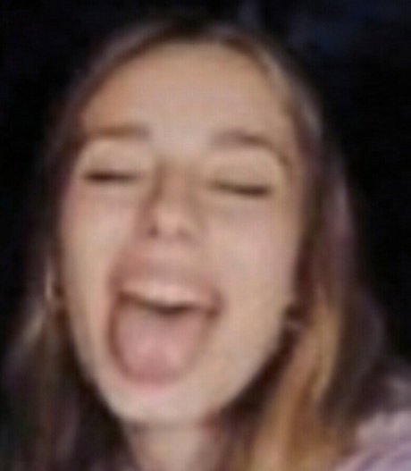 Elena Lagou star du porno gratuit galeries