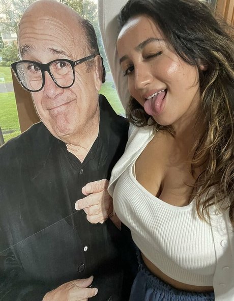 blonde au gros cul onlyfans hd sympa photo