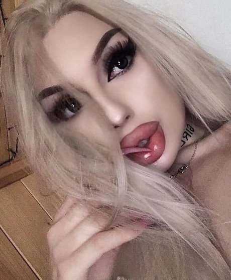 charlotteventura actrice hd photos