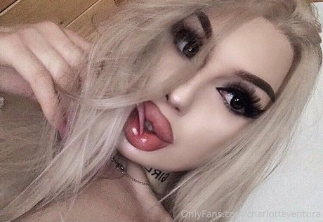 charlotteventura modèle exclusif des photos