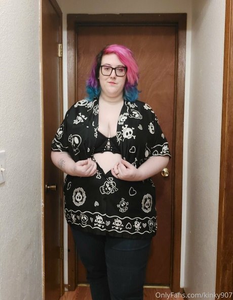 kinky907 joli modèle photos