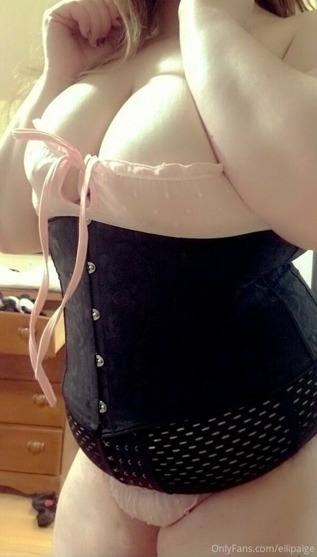 eilipaige star du porno parfaite photo