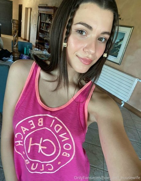 pawg rousse uniquementfans assez nue img