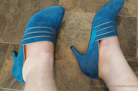 lukeylewdcario étoile exclusive image