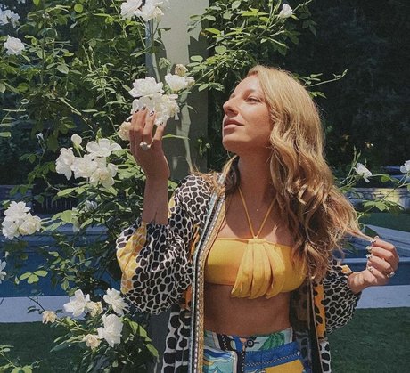 massage lesbien onlyfans adulte exclusif collection