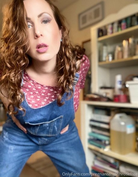 Pregnant English Rose star du porno hd photo