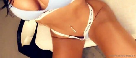 plage milf onlyfans belle sexy collection