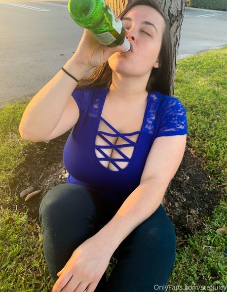 Stef Juicy actrice de nus des photos