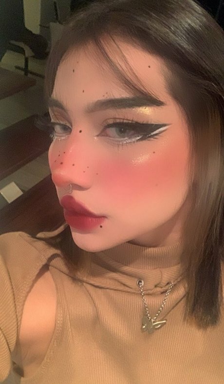 Tani Castaneda étoile parfaite photos