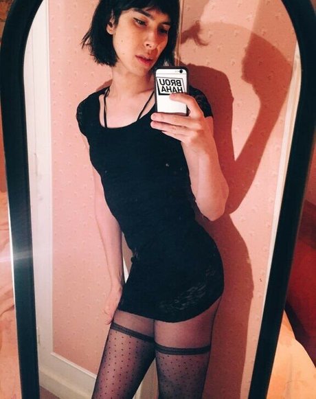 Ashley Adamson étoile exclusive photos