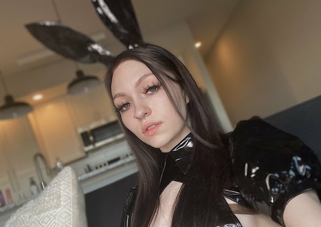 plage seins nus onlyfans haut hd archive