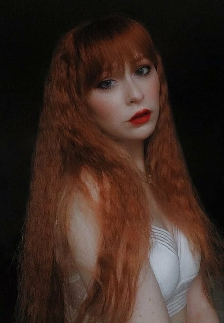 kyriefox modèle sympa galeries