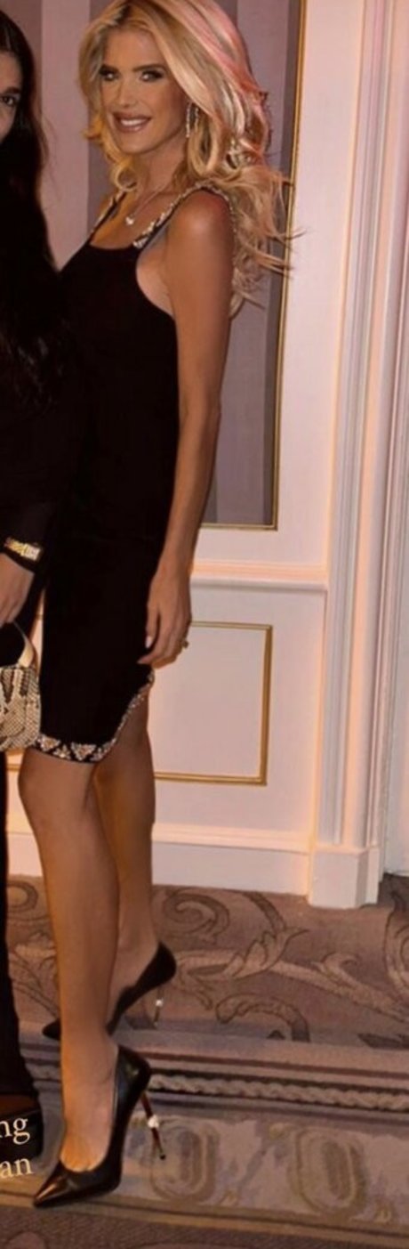 Victoria Silvstedt actrice xxx collection