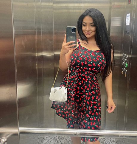 femmes au foyer uniquementfans art érotique images