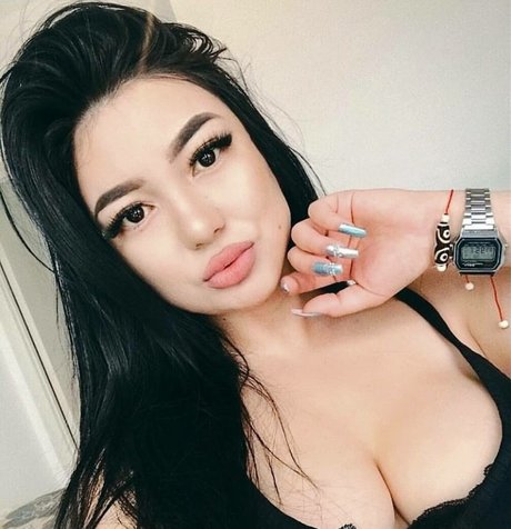 Asa Lochka star du porno nue collection