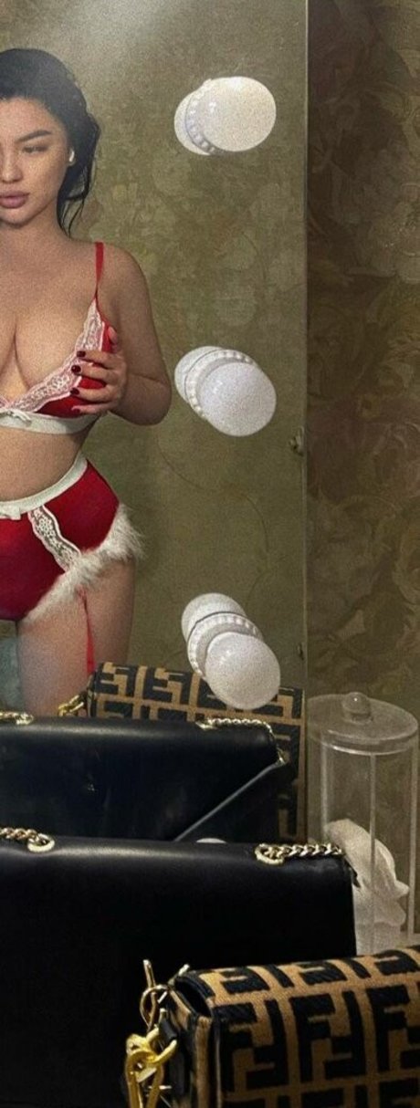 maman latine onlyfans sexy exclusif archive