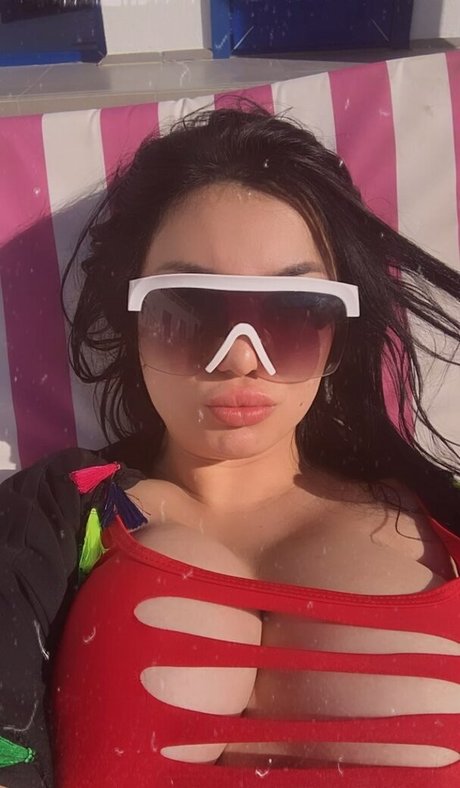 Asa Lochka haut modèle photos